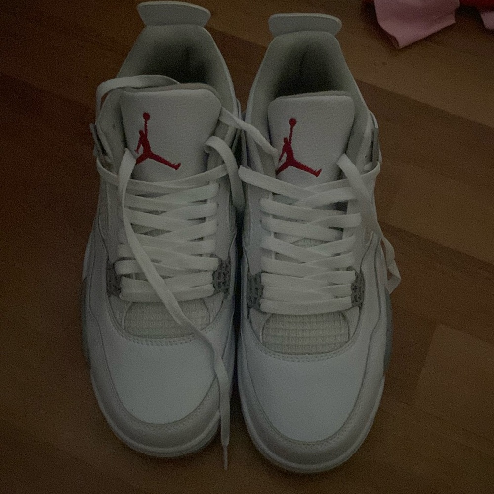 Jordan 4s white Oreo